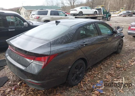 2022 Hyundai Elantra Sel z USA, uszkodzony, nr VIN 5NPLS4AG2NH078865